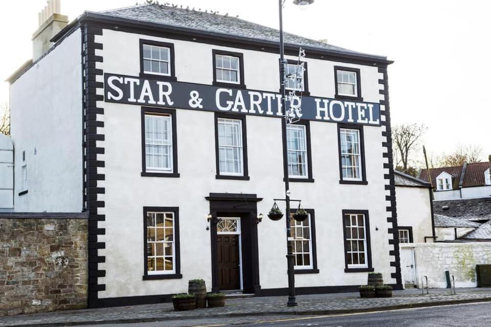 The Star And Garter Hotel Линлитгоу Экстерьер фото